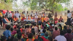 Bijapur News: इंद्रावती नेशनल पार्क में ‘गांव चलो बस्ती चलो अभियान’ का आगाज, ग्रामीणों तक पहुंचेगी सरकारी योजनाएं