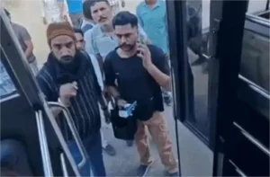 Student Protest Dabwali: डबवाली में बस कंडक्टर और छात्रों के बीच हाई वोल्टेज ड्रामा; बिना टिकट के नाम पर बस से उतारा