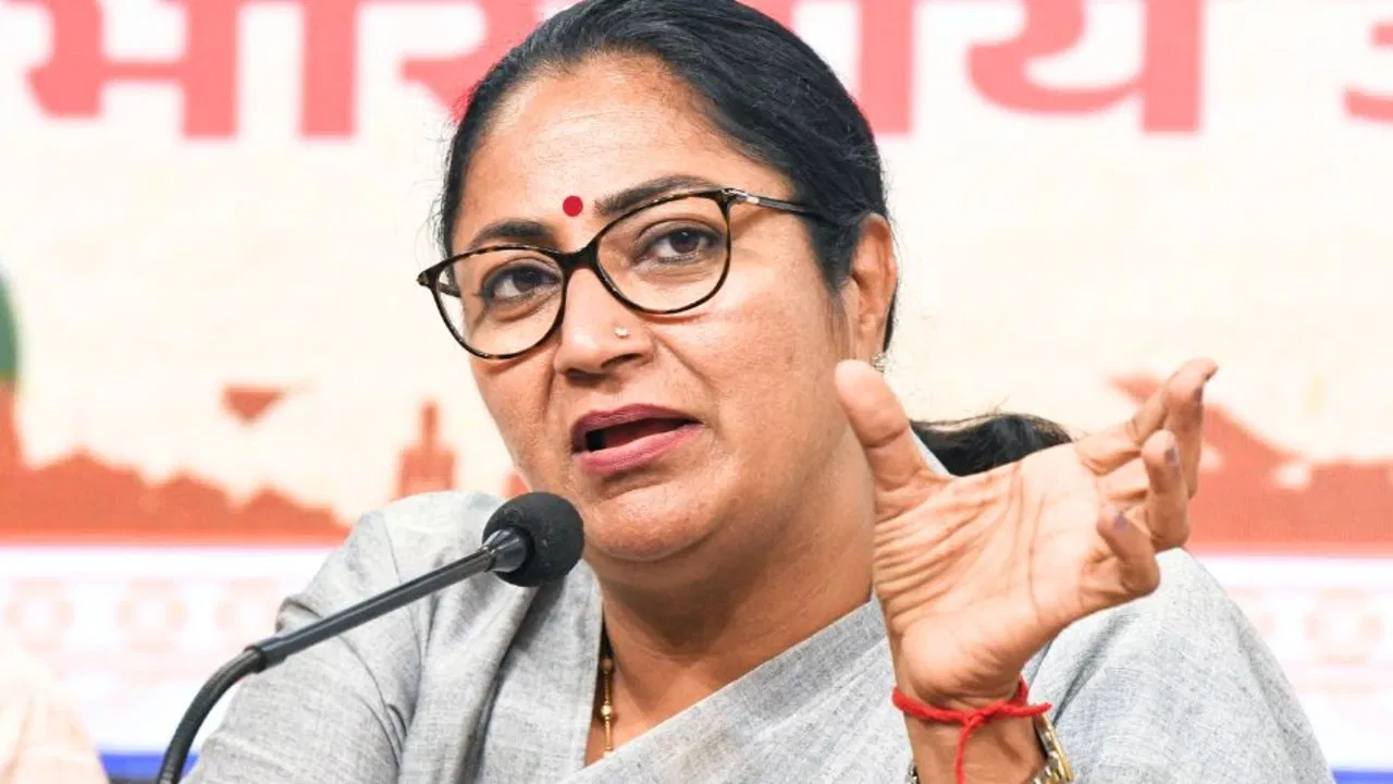 Delhi High Court: रेखा गुप्ता पर हमले के आरोपियों को झटका, ट्रायल पर रोक लगाने से हाईकोर्ट का इनकार; पूछा- ‘दिल्ली में क्या कर रहे थे?’