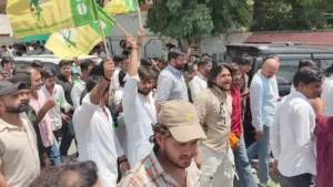 Hisar News: हिसार GJU में छात्रों का भारी हंगामा और पुलिस से झड़प, VC ऑफिस का घेराव कर दिया अल्टीमेटम