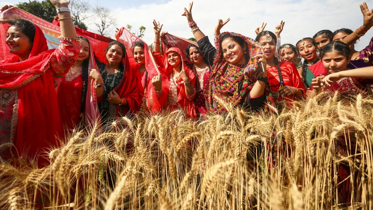 Baisakhi 2026: आज देशभर में मनाई जा रही है बैसाखी, जानें क्यों खास है यह दिन और क्या है इसे मनाने की पौराणिक परंपरा
