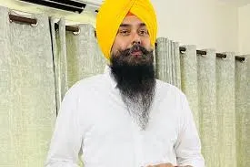 श्री अकाल तख्त साहिब के फैसलों पर सवाल उठाना सुखबीर बादल की हताशा का प्रतीक: मालविंदर सिंह कंग