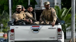 Iran-US Talks: ईरान और अमेरिका की बातचीत के बीच चर्चा में पाकिस्तान, जानें इस्लामाबाद में क्यों बढ़ी हलचल?