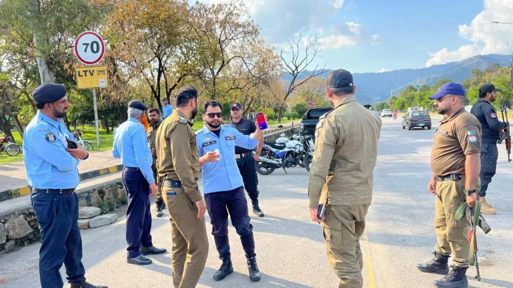 पाकिस्तान: इस्लामाबाद में अघोषित कर्फ्यू! ईरान-यूएस पीस टॉक के चलते सुरक्षा सख्त, आम जनता के लिए बुनियादी सुविधाओं का संकट