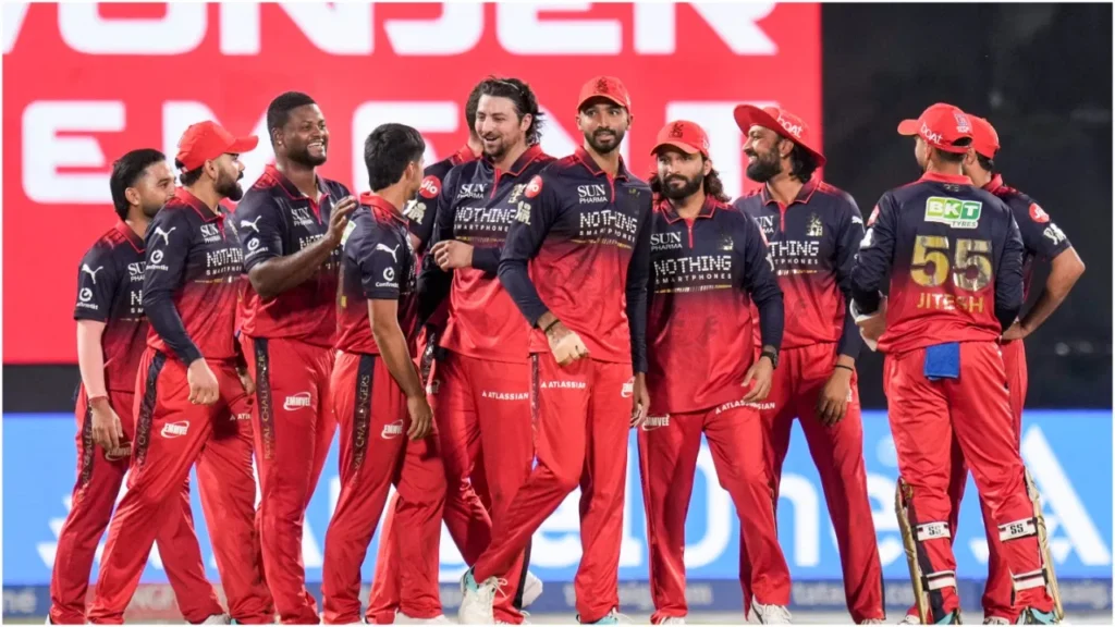 IPL 2026: RCB ने रचा इतिहास! सिर्फ 39 गेंदों में जीता मैच, दिल्ली कैपिटल्स को दी आईपीएल इतिहास की सबसे बड़ी हार