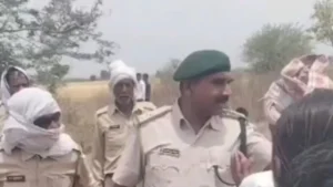 Khandwa News: जंगल में अतिक्रमण पर भारी बवाल, वन विभाग के रेंजर ने ग्रामीणों को दी ‘कब्र खोदने’ की धमकी