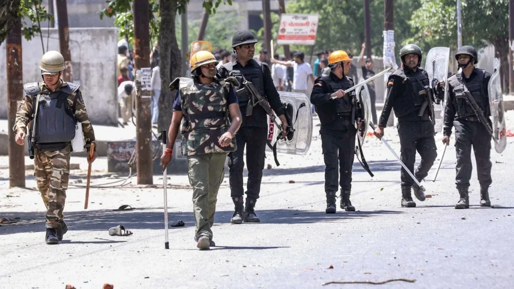 Noida Labour Protest: नोएडा में 90 हिरासत में, 200 की पहचान और 95% कंपनियां बंद; आंदोलन के बाद जानें क्या हैं ताजा हालात