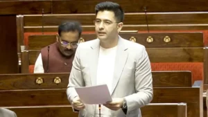बड़ी खबर: राघव चड्ढा पर AAP का कड़ा एक्शन! राज्यसभा उप नेता पद छीना, सदन में बोलने पर भी पाबंदी की मांग