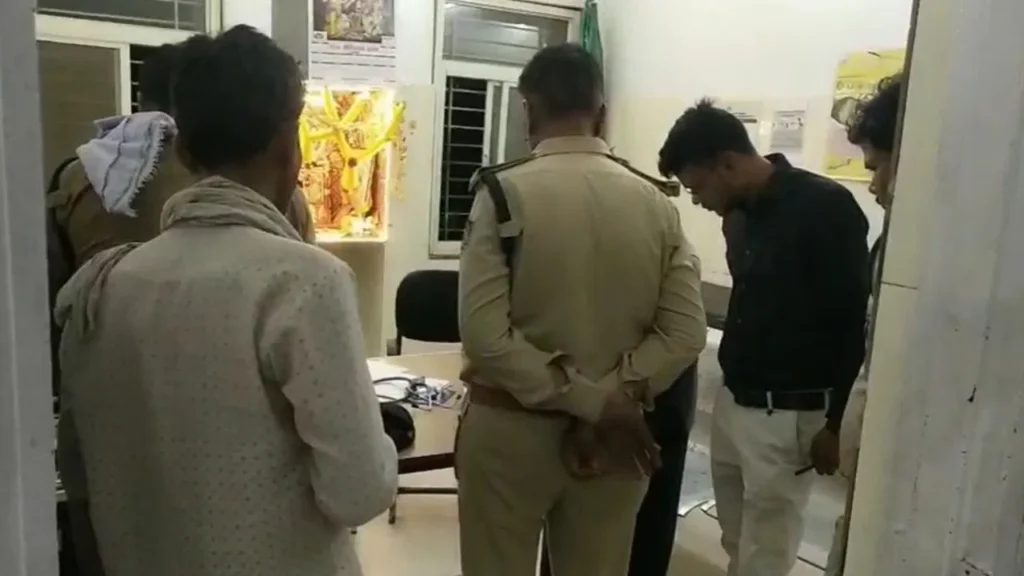 Sagar Crime News: सागर में मनचले की प्रताड़ना से तंग आकर छात्रा ने खुद को लगाई आग! डीजल डालकर आत्मदाह की कोशिश