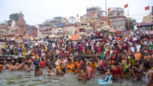 Vaishakh Purnima 2026: वैशाख पूर्णिमा पर बन रहा है दुर्लभ संयोग, जानें शुभ मुहूर्त, पूजा विधि और स्नान-दान का महत्व