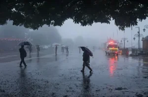 Punjab Weather Alert: पंजाब के 6 जिलों में अगले 20 घंटे भारी! मौसम विभाग का आंधी-तूफान, बारिश और ओलावृष्टि का अलर्ट