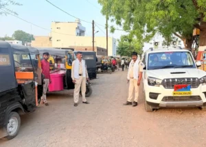 Omkareshwar Traffic Police Action: ओंकारेश्वर में परिवहन विभाग और पुलिस की संयुक्त चेकिंग, 13 बसों के काटे चालान
