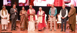 Social Workers Award: बिना सुर्खियों के समाज बदलने वालों को मिला ‘यशराज भारती सम्मान’, NCPA मुंबई में हुआ भव्य आयोजन