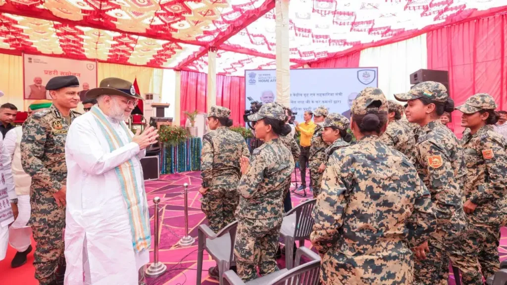 Border Security News: घुसपैठ और तस्करी पर नकेल; अमित शाह ने जिला अधिकारियों को सौंपी अहम जिम्मेदारी, जानें क्या है नई रणनीति