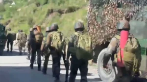 Rajouri Encounter: राजौरी में आतंकियों के खिलाफ ऑपरेशन का चौथा दिन; ड्रोन और हेलीकॉप्टर से हो रही घेराबंदी