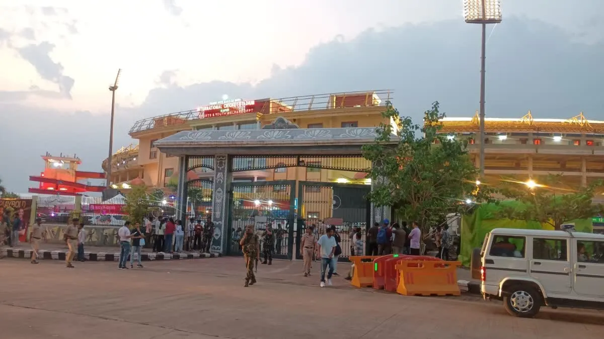IPL 2026: रायपुर में आज RCB vs MI का महामुकाबला; विराट कोहली और रोहित शर्मा के बीच होगी कड़ी टक्कर