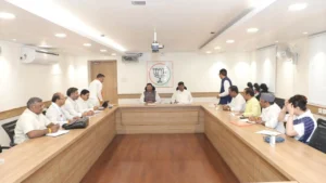 UP BJP Meeting Lucknow: 2027 चुनाव का रोडमैप तैयार करेगी BJP, लखनऊ में 98 जिलाध्यक्षों की बड़ी बैठक