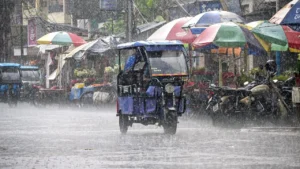 Weather Update: दिल्ली में दो दिन तक राहत की बारिश, उत्तराखंड में बर्फबारी; जानें असम-बंगाल और तमिलनाडु का हाल