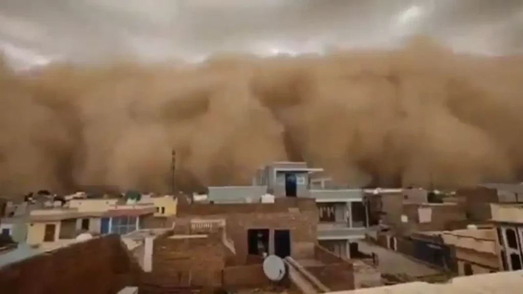 Bikaner Dust Storm: राजस्थान में आया ‘दानव’ जैसा रेतीला तूफान; सोशल मीडिया पर वायरल हुआ डरावना वीडियो