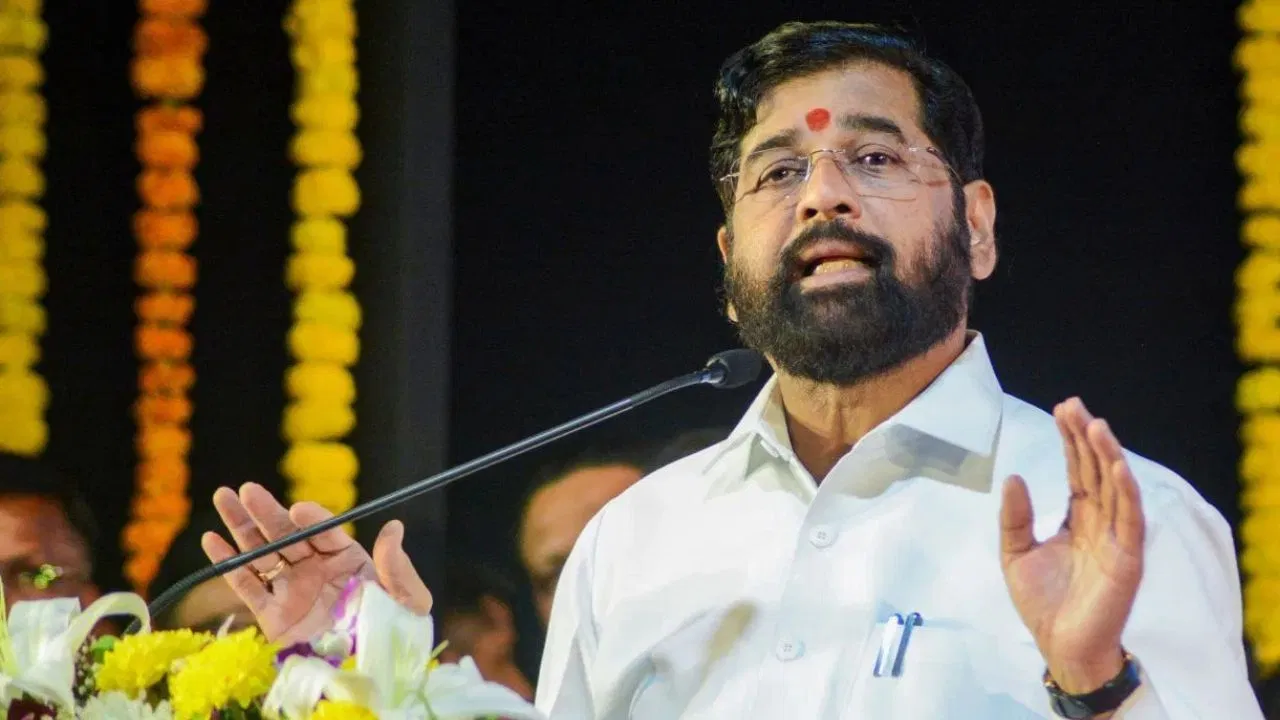 Maharashtra News: आंधी-तूफान में फंसा सीएम एकनाथ शिंदे का हेलीकॉप्टर; पायलट की सूझबूझ से टला बड़ा हादसा