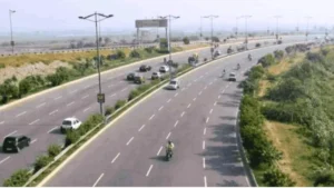 Ganga Expressway Update: अब गंगा एक्सप्रेसवे से सीधे जुड़ेगा नोएडा; इस पॉइंट से बनेगी 15 KM लंबी नई सड़क