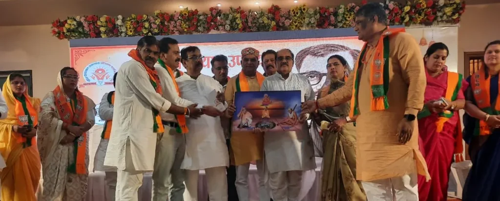 Khandwa BJP: ‘पंडित दीनदयाल उपाध्याय प्रशिक्षण वर्ग’ का समापन, दिग्गजों ने कार्यकर्ताओं में भरा जोश