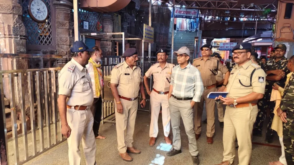 Omkareshwar: आगामी सिंहस्थ को लेकर खंडवा SP अगम जैन ने किया ओंकारेश्वर का निरीक्षण, दिए कड़े निर्देश