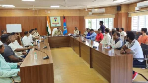 Jharkhand Crime: कर्रा में उग्रवादियों का तांडव, कंस्ट्रक्शन साइट पर फायरिंग और आगजनी; पुलिस ने ठेकेदारों को दिया सुरक्षा का भरोसा