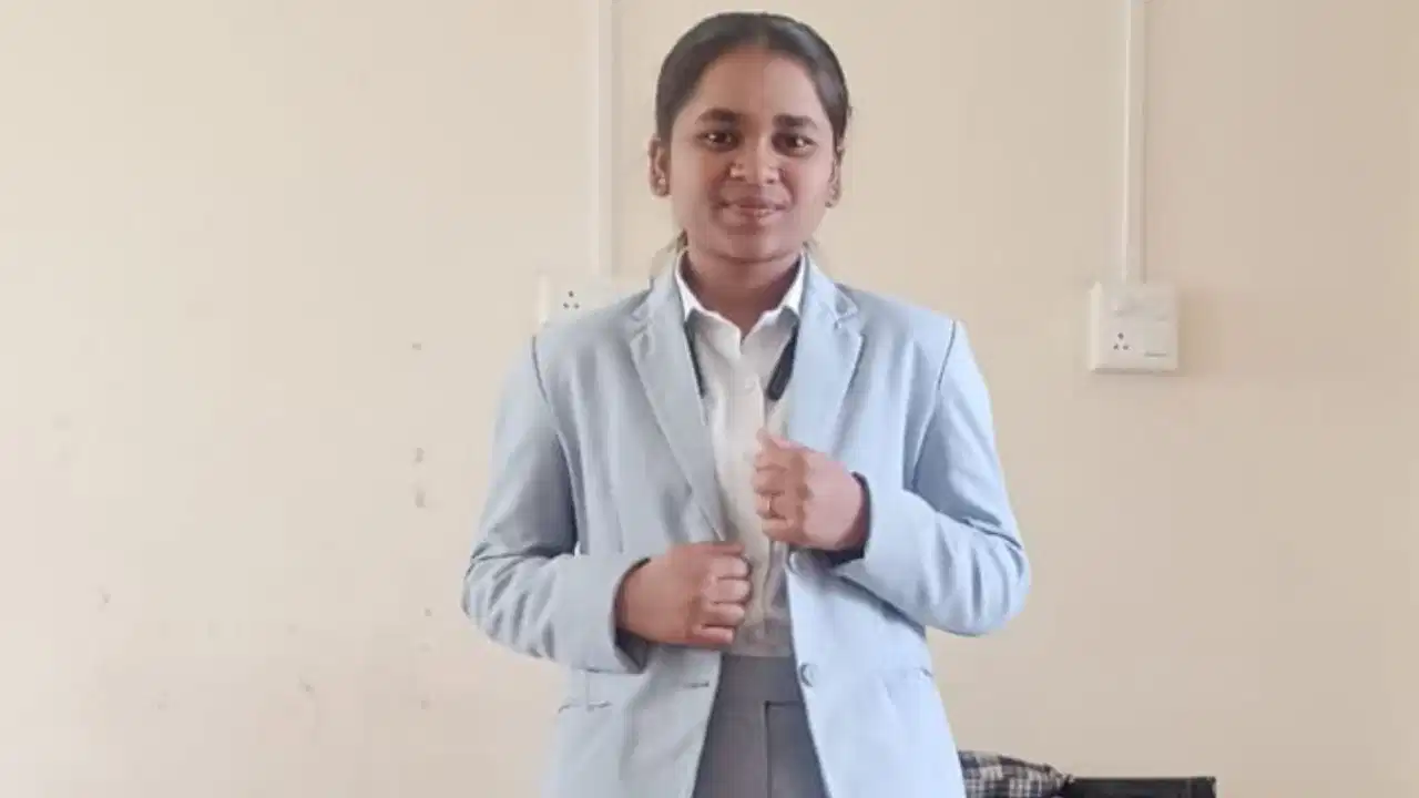 NEET Exam Stress: लातूर में पेपर लीक और परीक्षा रद्द होने के तनाव में NEET छात्रा ने की खुदकुशी