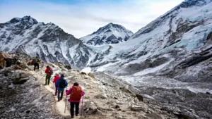 Mount Everest Tragedy: माउंट एवरेस्ट फतह करने के बाद 2 भारतीय पर्वतारोहियों की मौत; नीचे उतरते समय हुआ हादसा