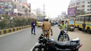 Bihar Traffic Rules: बिहार में नाबालिगों के गाड़ी चलाने पर ₹25,000 जुर्माना, अभिभावकों को 3 महीने की जेल; जून से बड़ा अभियान