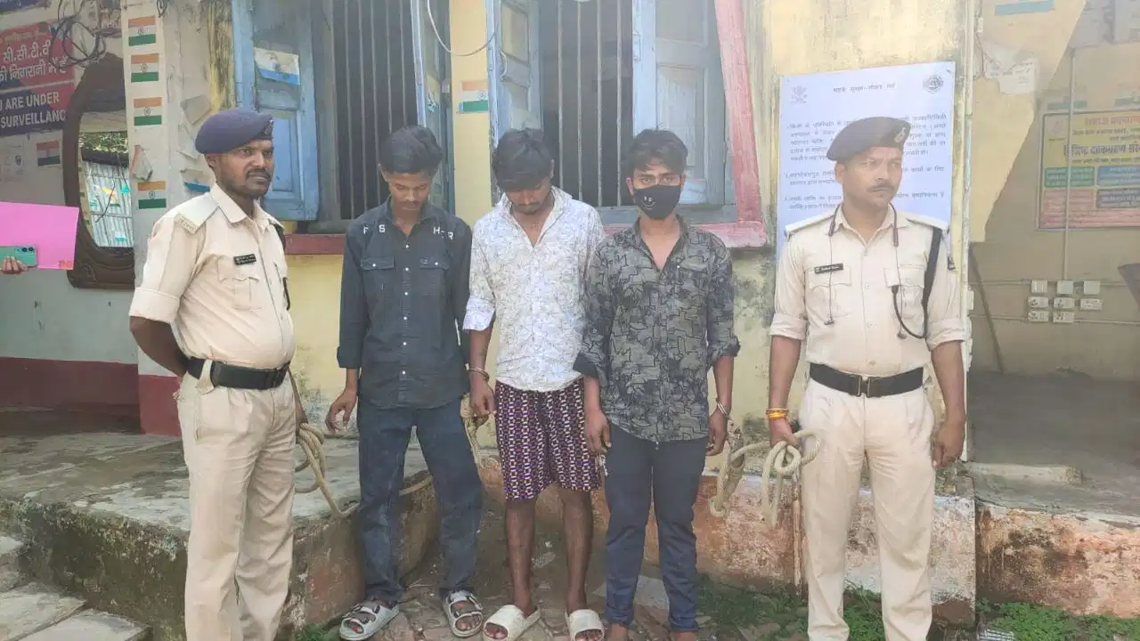 Purnia Crime News: पूर्णिया के गैरेज में महिला से गैंगरेप, पुलिस ने तीनों आरोपियों को किया गिरफ्तार