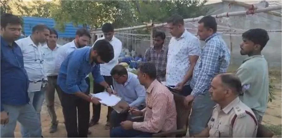 Rewari CM Flying Raid: रेवाड़ी में कपड़ा फैक्ट्रियों पर सीएम फ्लाइंग का छापा; बिना NOC बह रहा था केमिकल का जहरीला पानी