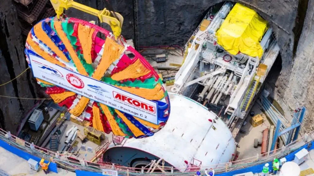 Mumbai Infrastructure: मुंबई के घनसोली शाफ्ट में उतरा 350 टन का विशाल TBM कटरहेड; जुलाई 2026 में शुरू होगी खुदाई