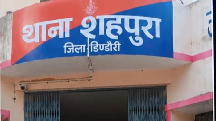 डिंडौरी: होटल में पानी पी रहा था शिक्षक, 50 हजार रुपये से भरा थैला लेकर उड़े बदमाश