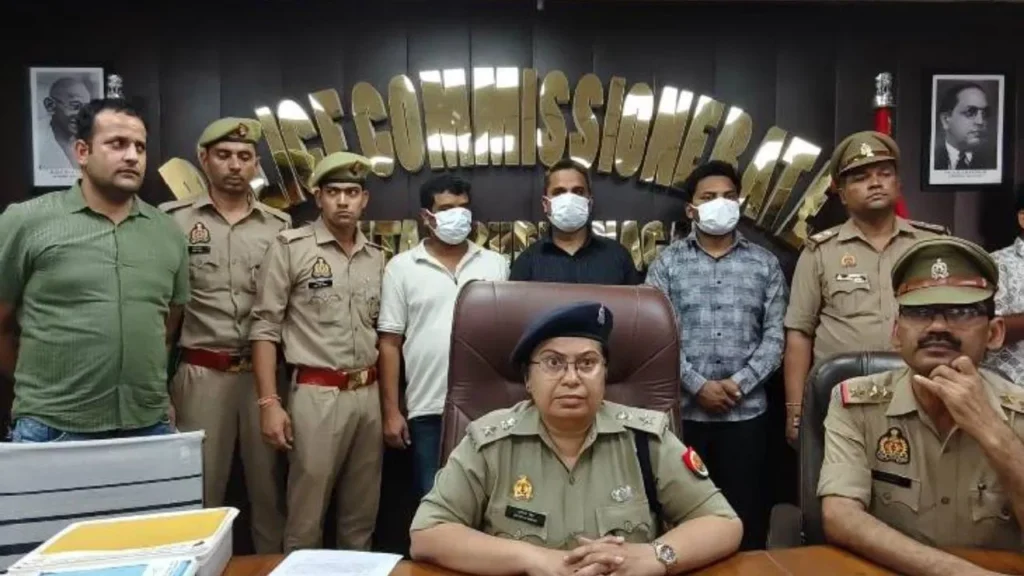 Noida Crime News: नोएडा में टूर पैकेज के नाम पर करोड़ों की ठगी; रेंजर्स क्लब के 3 डायरेक्टर गिरफ्तार, मंत्रालय की फर्जी आईडी बरामद