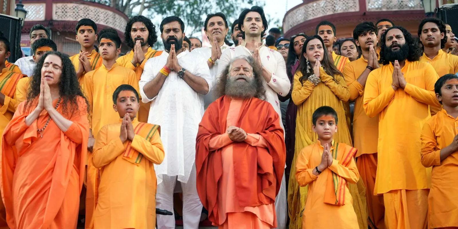 Krishnavataram Part 1: फिल्म की सफलता के बाद हरिद्वार पहुंची ‘कृष्णावतारम’ की टीम, संतों और बाबा रामदेव से लिया आशीर्वाद