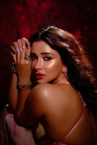 Nyra Banerjee Glamorous Look: नायरा एम बनर्जी ने बिखेरा हुस्न का जलवा, लेटेस्ट तस्वीरों में दिखा ग्लैमरस अवतार