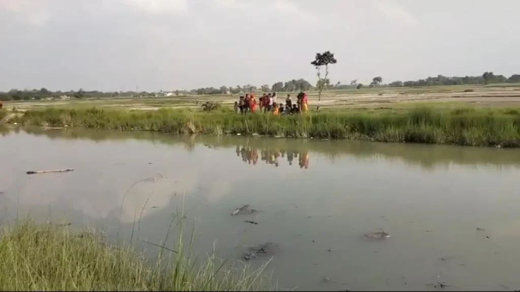 Bihar Crime: पश्चिम चंपारण में खौफनाक वारदात; पति ने अपनी पत्नी और बच्चों को नहर में धकेला, मासूमों ने तोड़ा दम