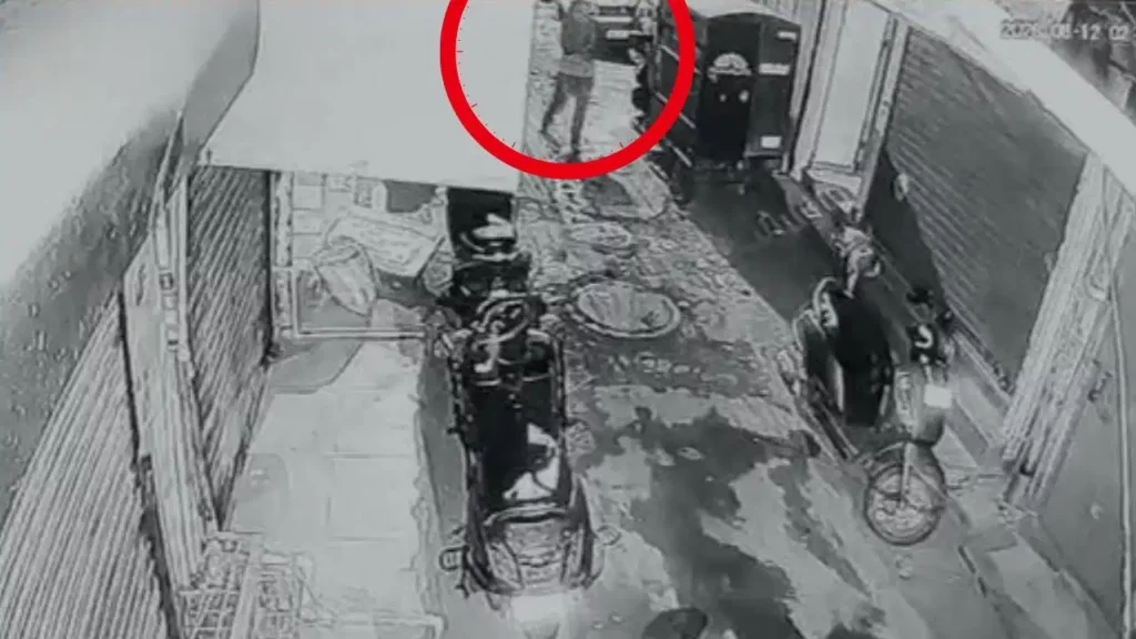 Govindpuri Fire Case: दिल्ली अग्निकांड कोई हादसा नहीं, बल्कि खौफनाक साजिश; 3 की मौत के मामले में 4 गिरफ्तार
