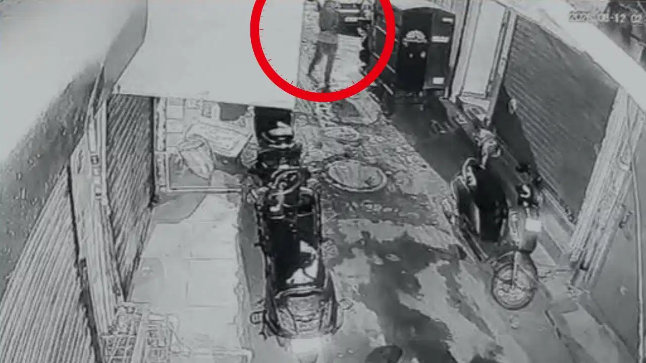 Govindpuri Fire Case: दिल्ली अग्निकांड कोई हादसा नहीं, बल्कि खौफनाक साजिश; 3 की मौत के मामले में 4 गिरफ्तार