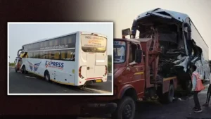 Agra-Lucknow Expressway Accident: स्लीपर बस और ट्रेलर की टक्कर में 2 की मौत; 2 दर्जन से अधिक यात्री घायल