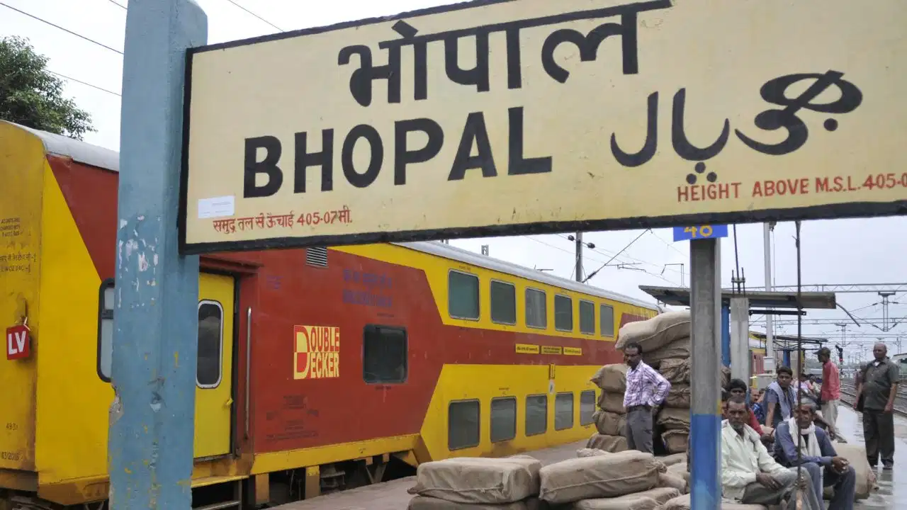 Heartbreaking Case: ट्रेन में बच्ची की मौत के बाद पोस्टमार्टम रिपोर्ट में हुआ दुष्कर्म और हत्या का खुलासा; आरोपी गिरफ्तार