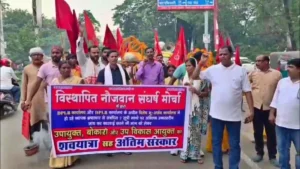 Bokaro Protest News: विस्थापितों का उग्र प्रदर्शन; DC-DDC की शव यात्रा निकालकर जताया विरोध