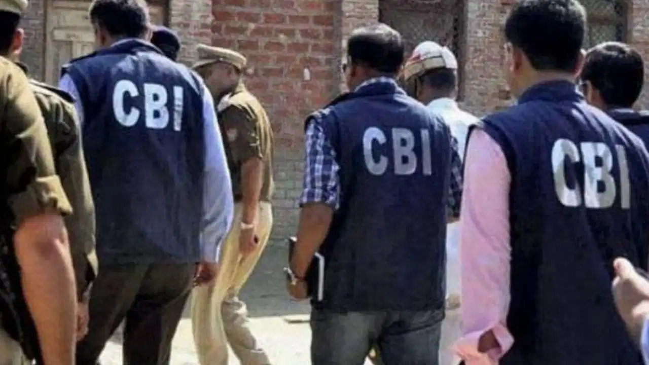 Corruption Case: नकली दवा घोटाले का आरोपी और इंस्पेक्टर गिरफ्तार; CBI ने किया 3 करोड़ की रिश्वत के नेटवर्क का पर्दाफाश