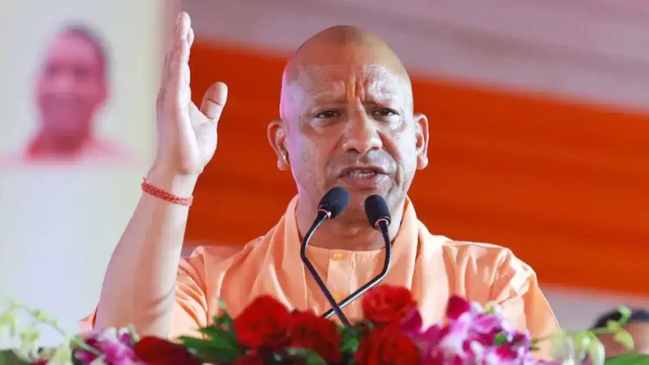 Yogi Adityanath in Kushinagar: कुशीनगर को बड़ी सौगात; फाजिलनगर अब कहलाएगा ‘पावागढ़’, सीएम योगी ने किया ऐलान