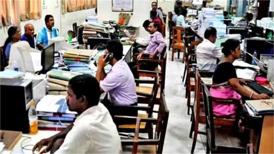 Haryana Govt News: सेवानिवृत्त अधिकारियों की दोबारा नियुक्ति पर सरकार सख्त; स्टाफ से हटाए गए 6 कर्मचारी