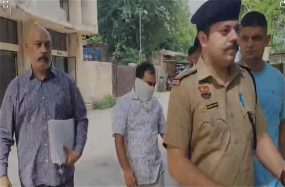 Faridabad Crime News: उद्योगपतियों को धमकी देने के मामले में IB सब-इंस्पेक्टर गिरफ्तार; पुलिस को मिली बड़ी सफलता