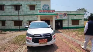 Dhanbad News: अरलगड़िया में उप स्वास्थ्य केंद्र निर्माण पर विवाद; ग्रामीणों का आरोप- ‘बिना ग्राम सभा की मंजूरी बदला स्थान’