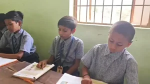 Durg School News: दुर्ग जिले में छात्रों को तेजी से मिल रही हैं मुफ्त किताबें; 139 हाई स्कूलों में वितरण पूरा